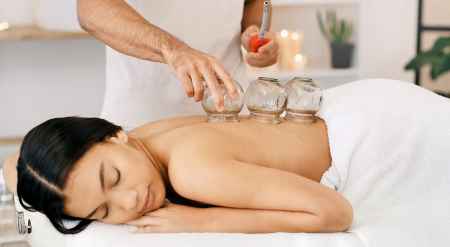 Schröpfmassage